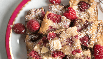 Horizontal Raspberry WC Blondie Plate